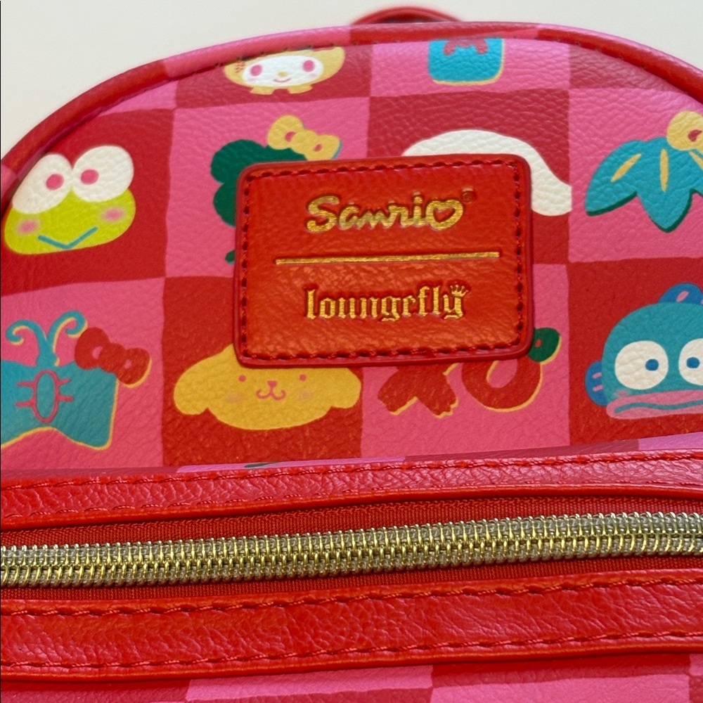 NWT Loungefly Sanrio Hello Kitty & Friends Mini Backpack - Picture 2 of 6